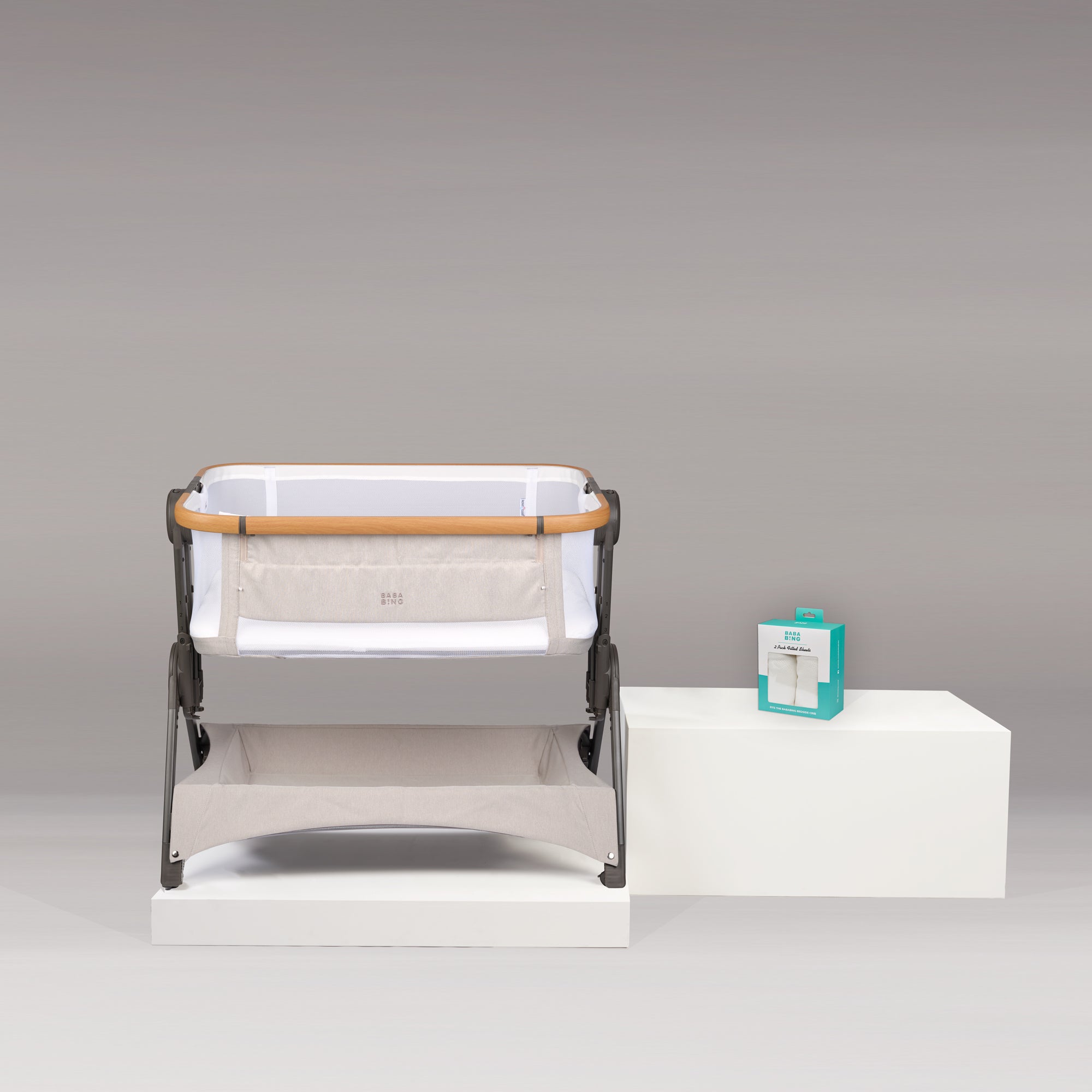 Bedside & travel crib with sleep sheets