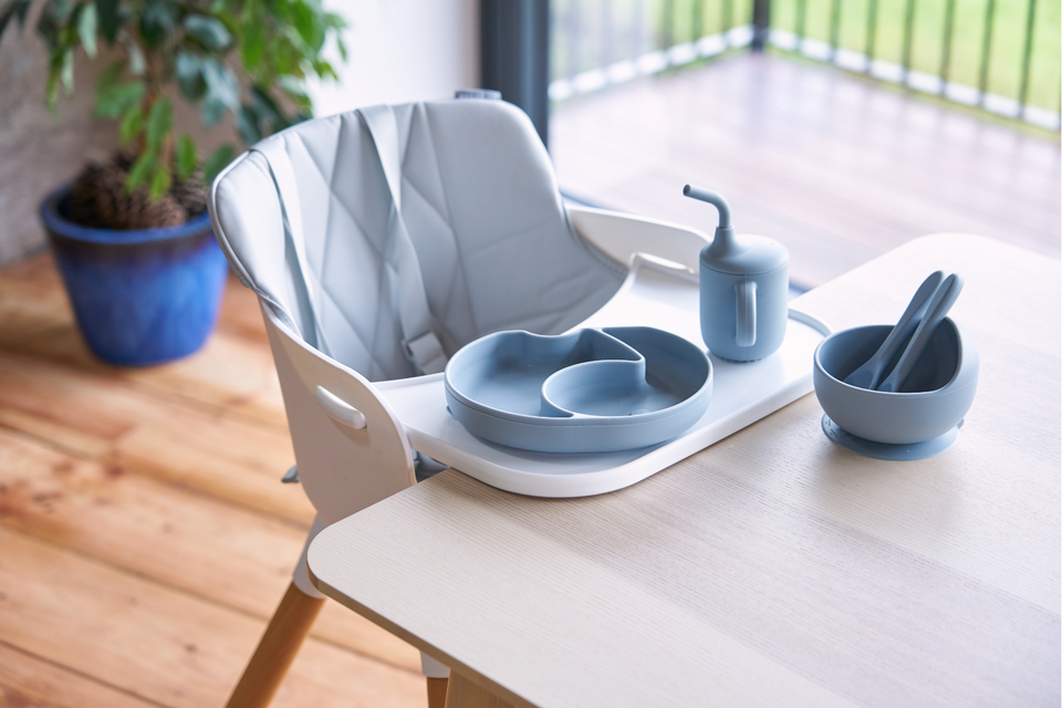 Bababing Una Highchair with FREE Seatpad & Safety Harness